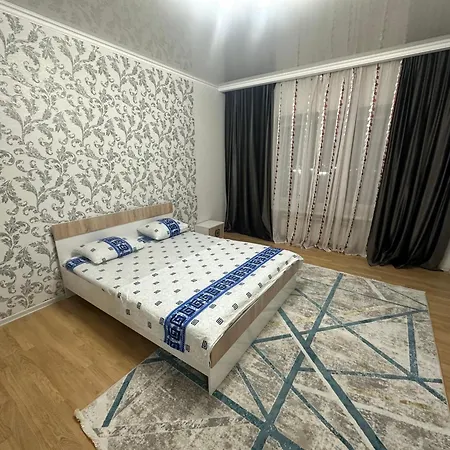 3 Комнатная Жк Альтаир Apartment Aktobe Exterior photo
