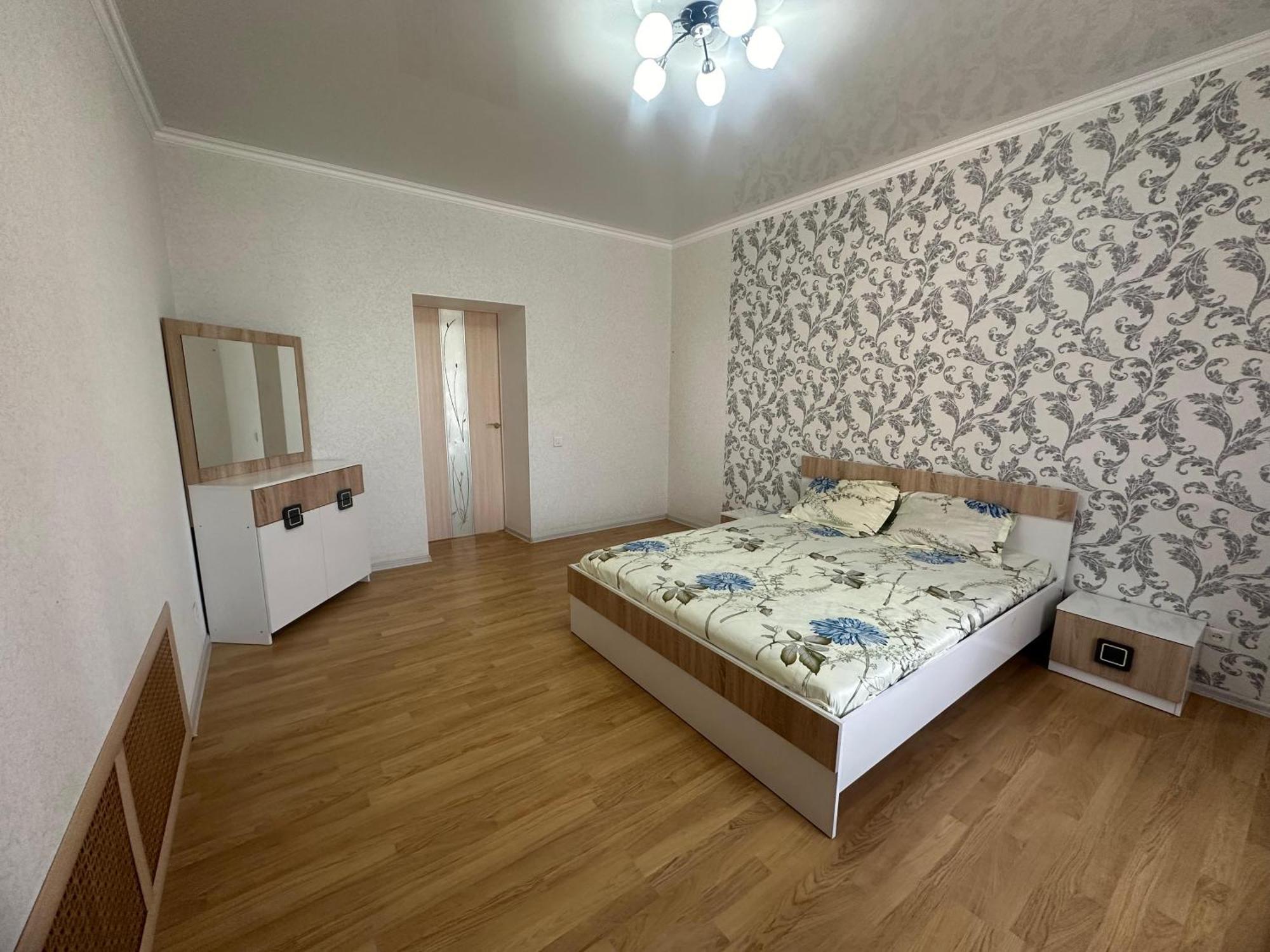 Apartment 3 комнатная жк альтаир Aktobe